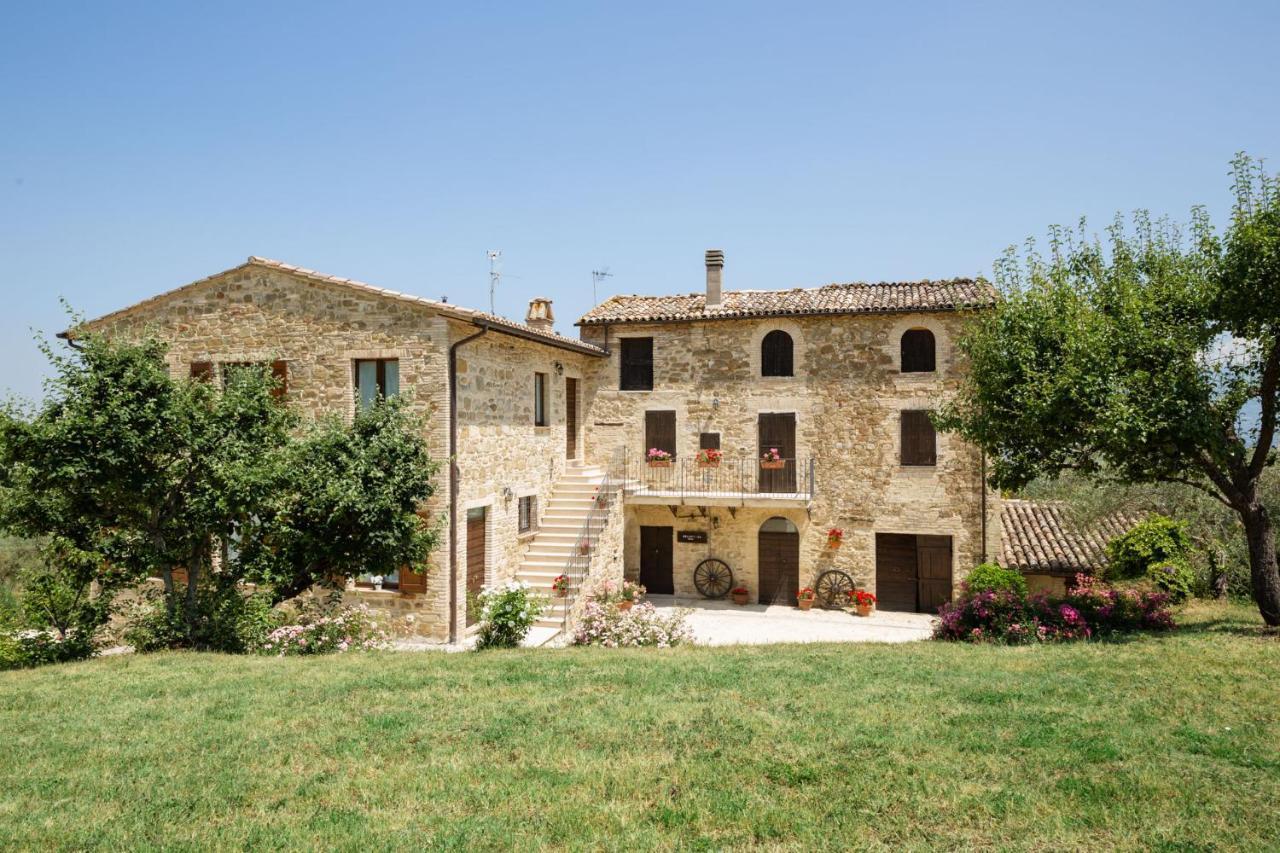 Villa Colle Di Rocco Limigiano Exteriör bild